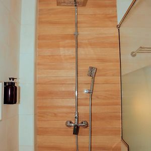 Executive Queen Room